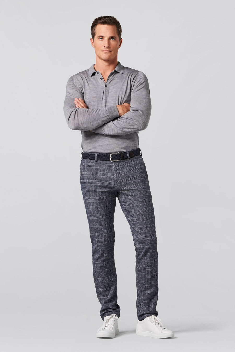 Bonn 2-8606 LUXURY PRINCE-OF-WALES