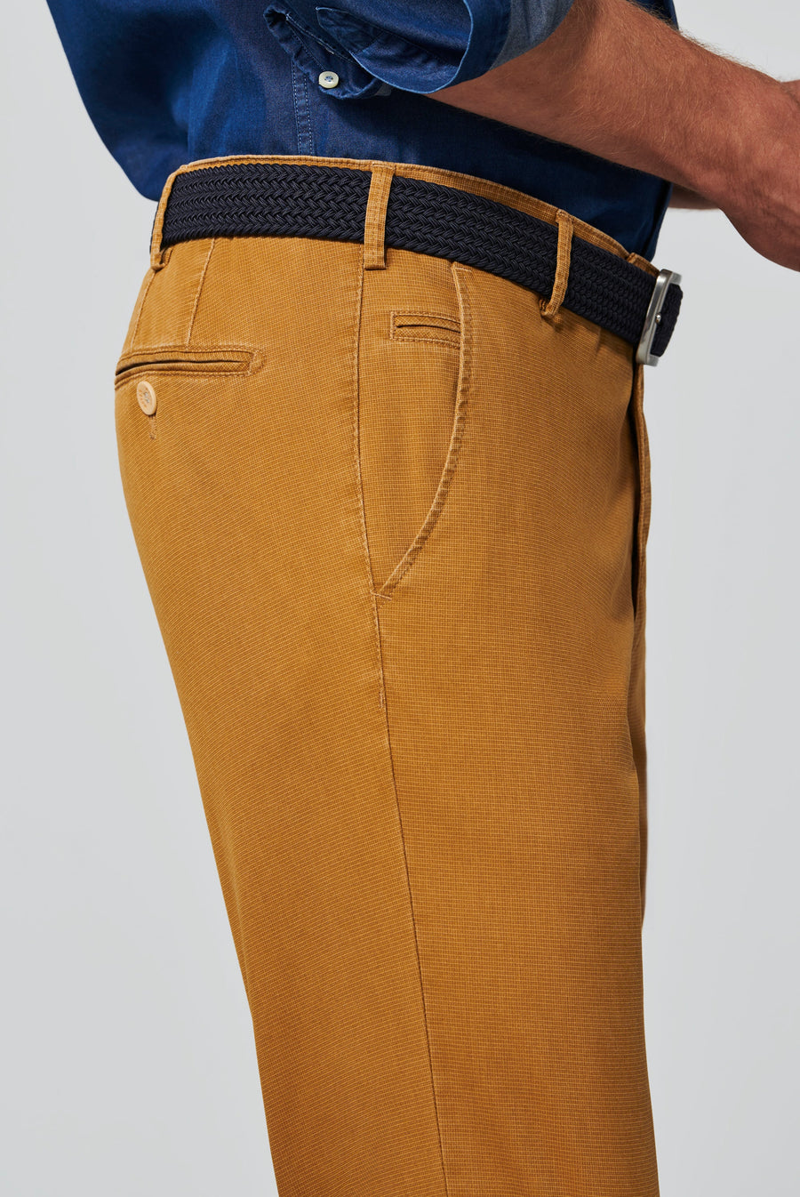 Bonn 1-3024 MICRO STRUCTURE ∙ CHINO