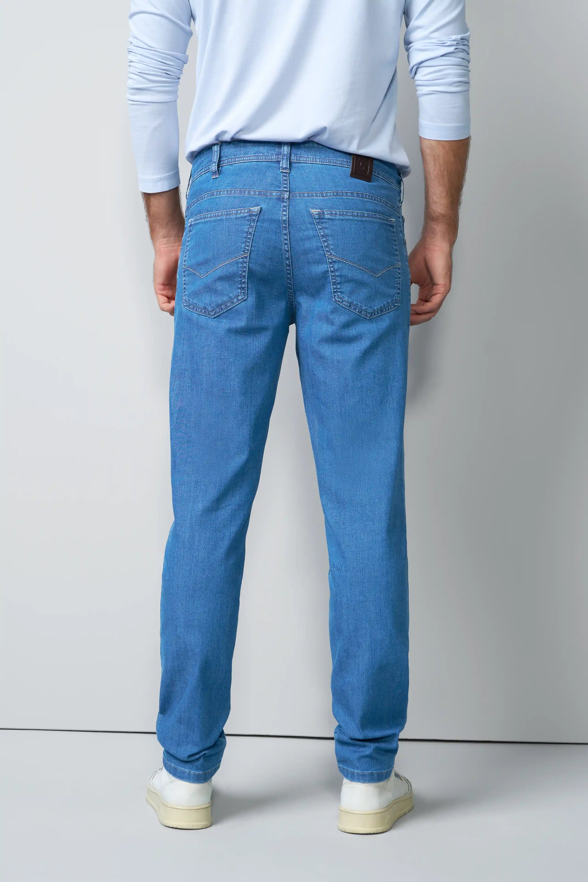 FIVE 1-6290 ULTRA-LIGHTWEIGHT JEANS