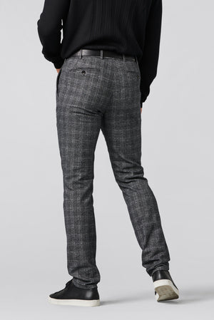 Bonn 2-8601 LUXURY PRINCE-OF-WALES