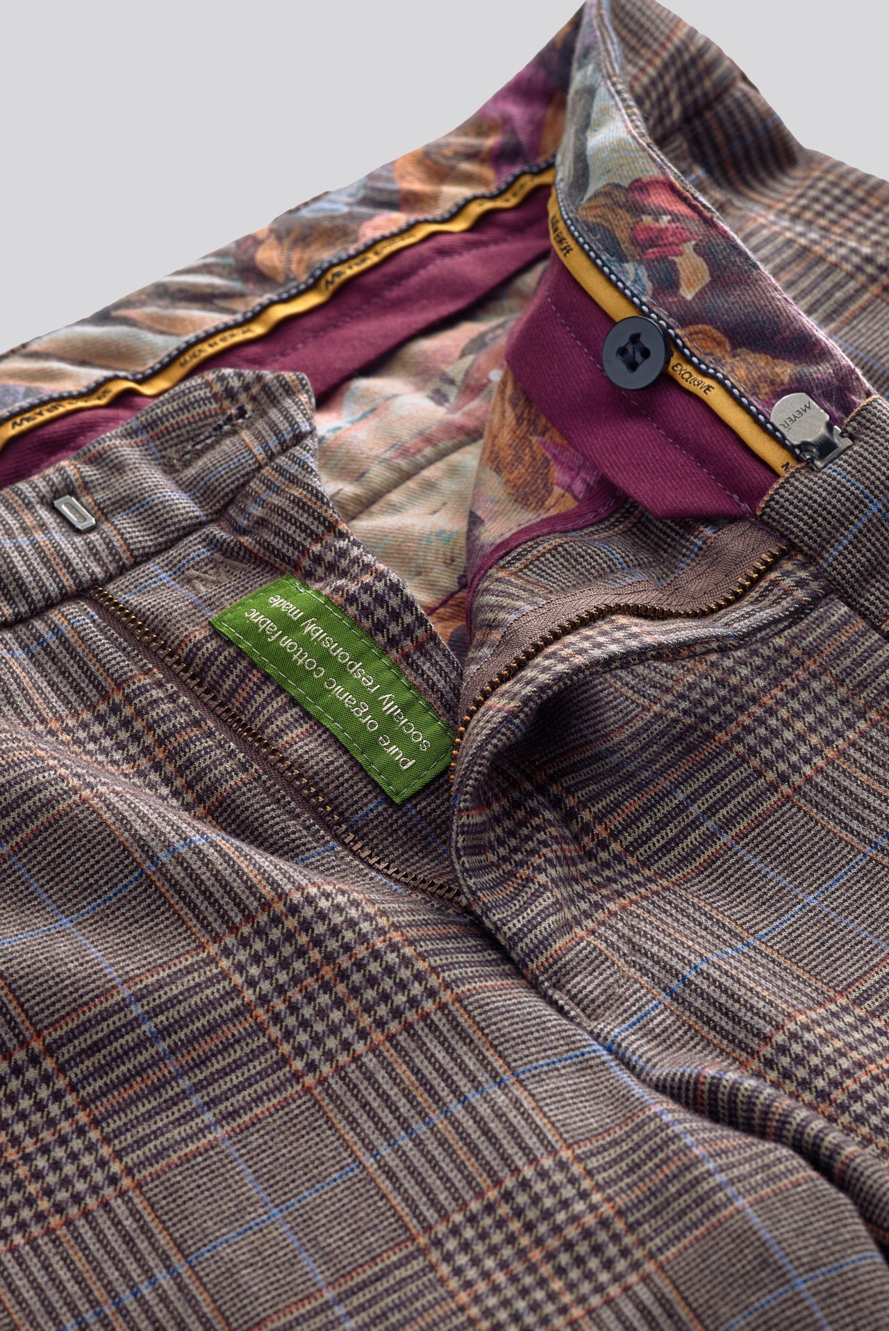 Bonn 2-8607 LUXURY PRINCE-OF-WALES